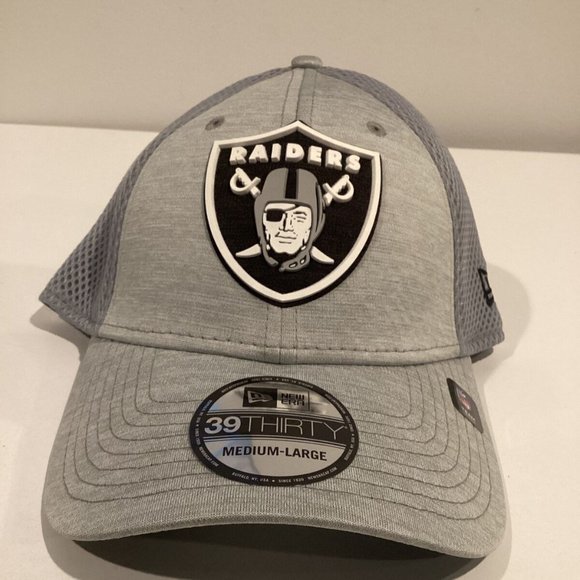 Las Vegas Raiders New Era 39THIRTY Gray Rubberized Hat Cap Medium Large New - Picture 1 of 5